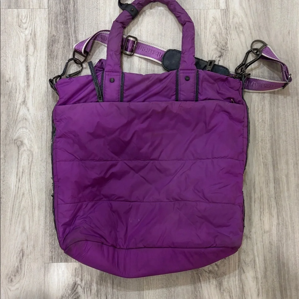Lululemon Bon Voyage Duffel Bag Purple Women's Bag gym , diaper bag